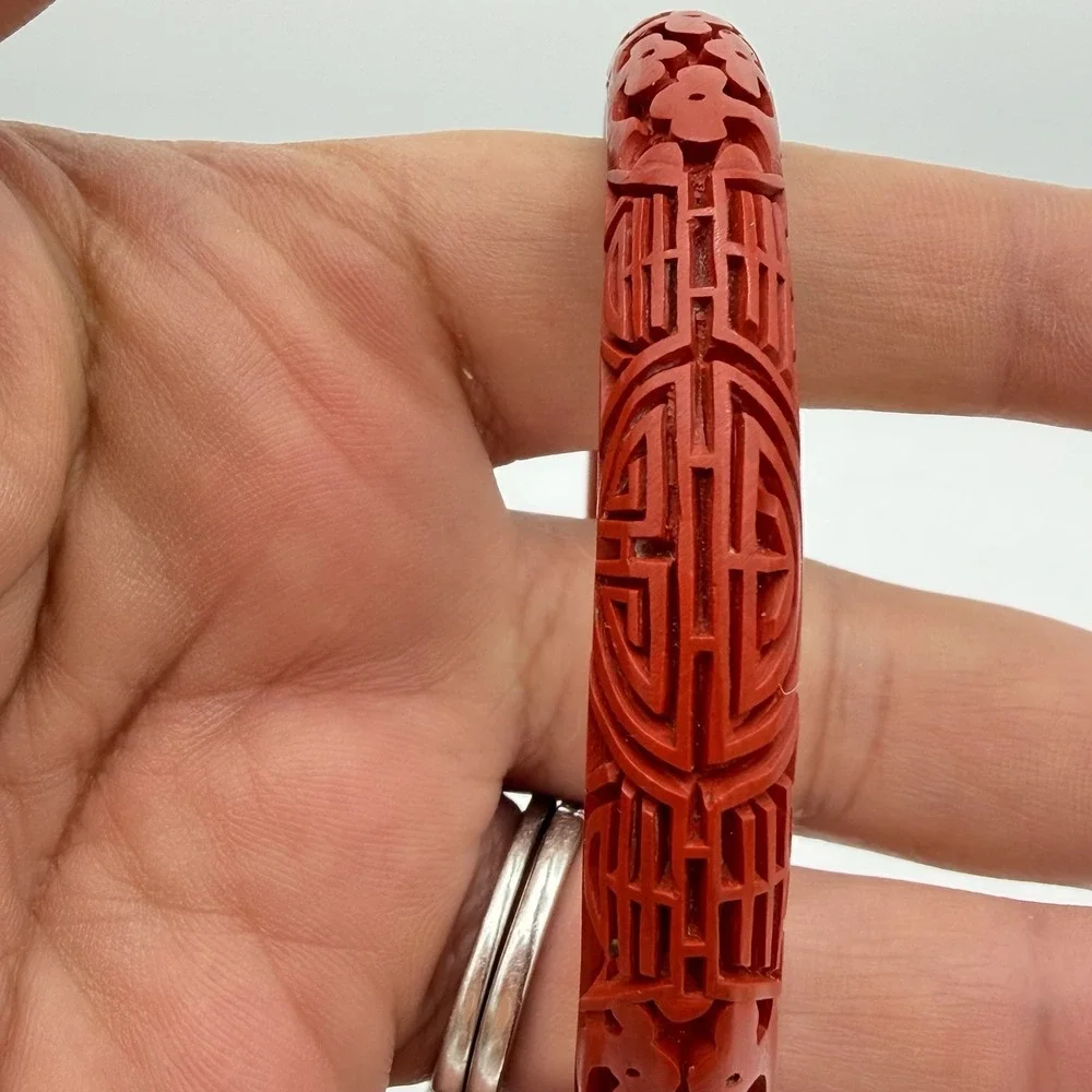 Vtg Chinese Cinnabar Carved‎ Bangle Bracelet Red Lacquer Deeply Carved Intricate